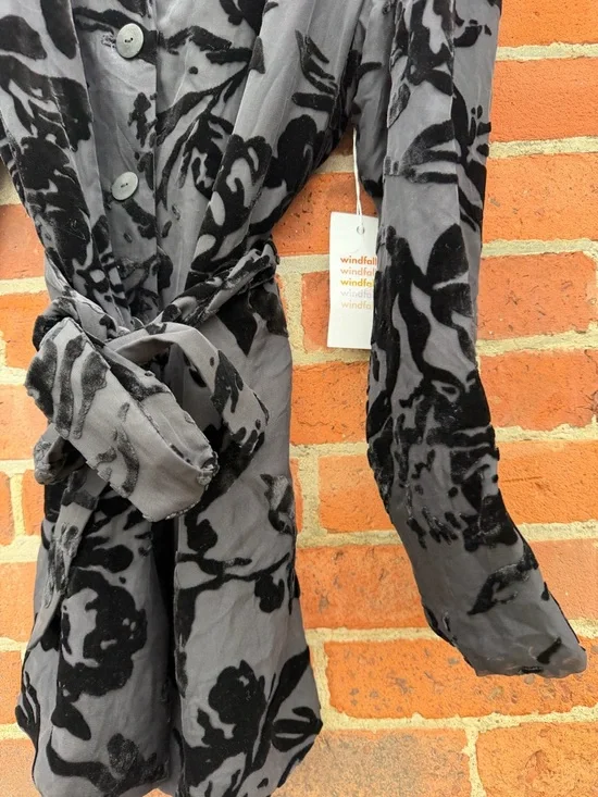 Dana Buchman Gray and Black Velvet Burnout Belted Blazer vintage - Picture 4 of 8